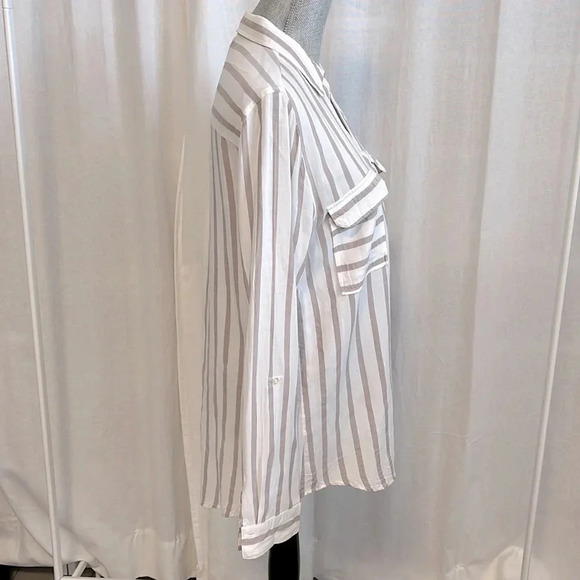 Lightweight Striped Button Down Shirt V Neck Blouse, Size L - Picture 5 of 8